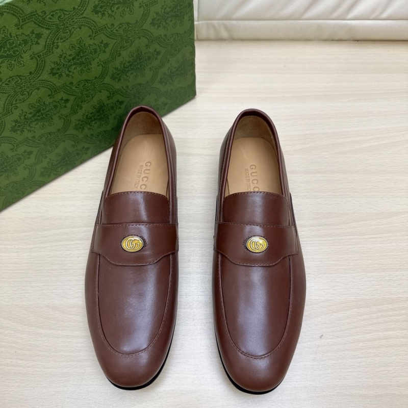 G*u*i leather shoes